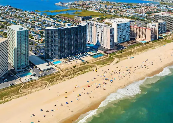 Golden Sands 1412 Oceanfront Pools Games * Ocean City